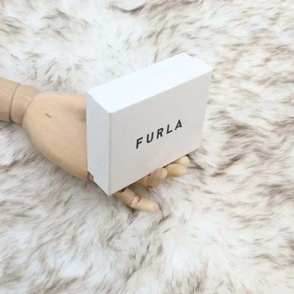 Furla Pde9Rzy Tri-Fold Wallet - Picture 12 of 12